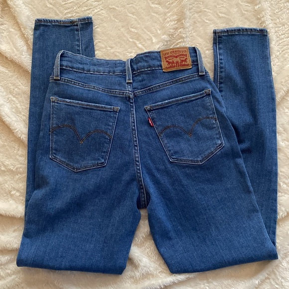 721 High Rise Skinny Jeans Levi’s - Picture 6 of 7